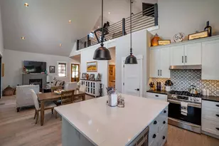 66505 Gerking Market Rd, Bend, OR 97703 - Photo 46