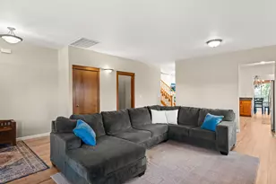 3640 Creek View Dr, Medford, OR 97504 - Photo 8