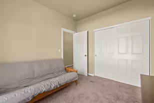 664 SE Reed Market Rd, Bend, OR 97702 - Photo 22