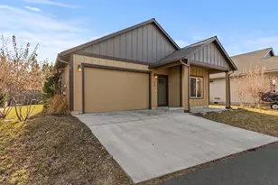 664 SE Reed Market Rd, Bend, OR 97702 - Photo 32