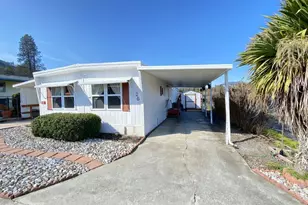 8401 Old Stage Rd, Central Point, OR 97502 - Photo 4