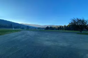 8401 Old Stage Rd, Central Point, OR 97502 - Photo 40