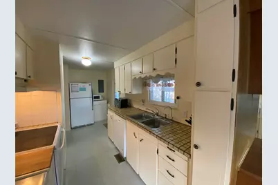 8401 Old Stage Road #UNIT 26, Central Point, OR 97502 - Photo 10