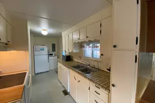 8401 Old Stage Rd, Central Point, OR 97502 - Photo 10