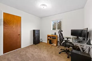 1290 Ojai Ave, Grants Pass, OR 97527 - Photo 14