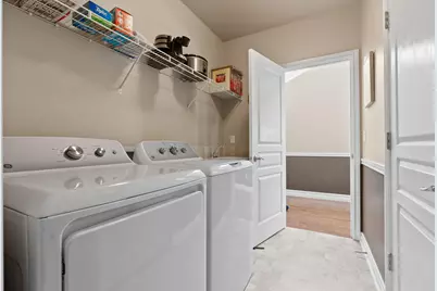 19556 Sager Loop, Bend, OR 97702 - Photo 14