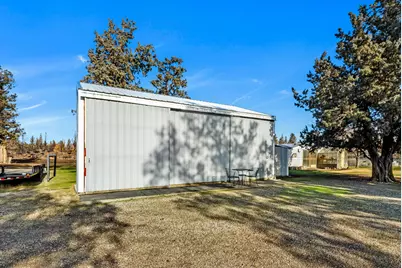 69975 Holmes Road, Sisters, OR 97759 - Photo 28