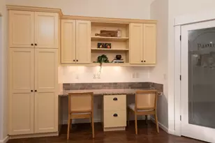 19085 NW Mt Hood Pl, Bend, OR 97703 - Photo 16