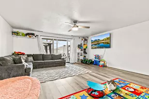 105 Queens Gate Ct, Central Point, OR 97502 - Photo 12