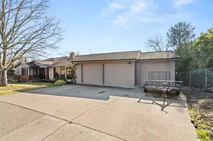 2798 Yvonne Rd, Medford, OR 97504 - Photo 58