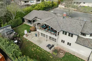 2798 Yvonne Rd, Medford, OR 97504 - Photo 54