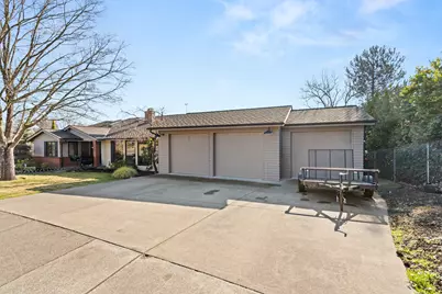 2798 Yvonne Road, Medford, OR 97504 - Photo 50