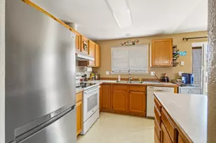 2119 SW 29th St, Redmond, OR 97756 - Photo 18