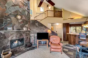 19717 Mount Bachelor Dr, Bend, OR 97702 - Photo 12