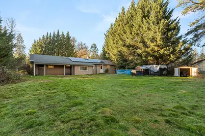 7994 E Evans Creek Road, Rogue River, OR 97537 - Photo 22