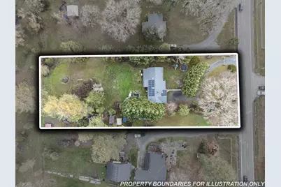 7994 E Evans Creek Road, Rogue River, OR 97537 - Photo 2