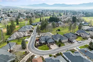 34 Jack Nicklaus Rd, Medford, OR 97504 - Photo 30