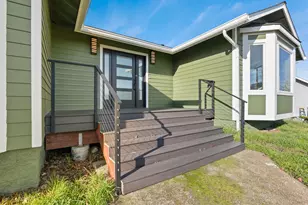 383 Ridgecrest Dr, Roseburg, OR 97471 - Photo 16