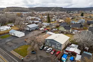 1505 NW Harwood St, Prineville, OR 97754 - Photo 2