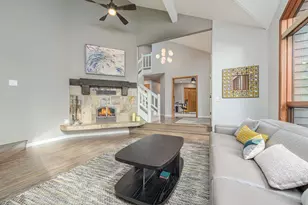 1648 NW Summit Dr, Bend, OR 97703 - Photo 8