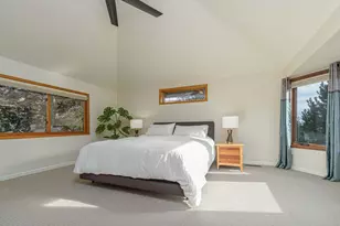 1648 NW Summit Dr, Bend, OR 97703 - Photo 26