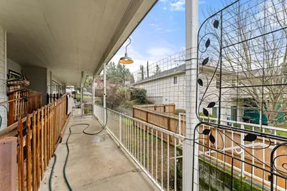 1415 NE Heritage Drive, Grants Pass, OR 97526 - Photo 26