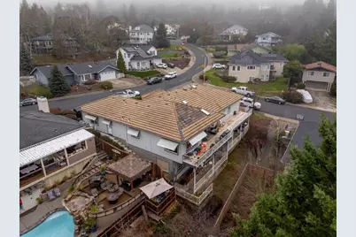 1415 NE Heritage Drive, Grants Pass, OR 97526 - Photo 28