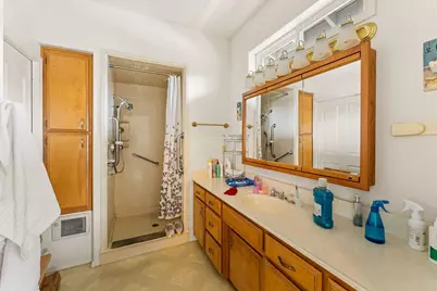 1415 NE Heritage Drive, Grants Pass, OR 97526 - Photo 22