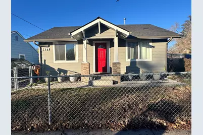 2427 Applegate Avenue, Klamath Falls, OR 97601 - Photo 4