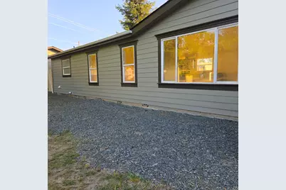 5250 Redwood Avenue, Grants Pass, OR 97527 - Photo 4