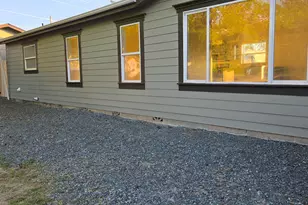 5250 Redwood Ave, Grants Pass, OR 97527 - Photo 4