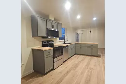 5250 Redwood Avenue, Grants Pass, OR 97527 - Photo 14