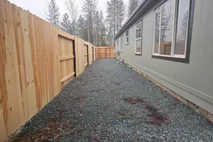 5250 Redwood Ave, Grants Pass, OR 97527 - Photo 6