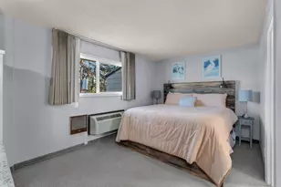 1565 NW Wall St, Bend, OR 97703 - Photo 10