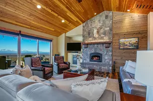 10935 Summit Ridge Ct, Redmond, OR 97756 - Photo 4