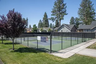 1151 N Jantzen Ct, Sisters, OR 97759 - Photo 34