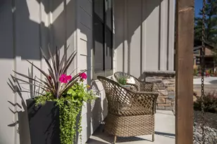 1151 N Jantzen Ct, Sisters, OR 97759 - Photo 4