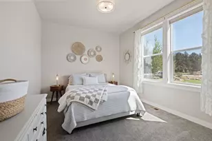 1151 N Jantzen Ct, Sisters, OR 97759 - Photo 22