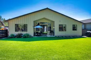 1151 N Jantzen Ct, Sisters, OR 97759 - Photo 26