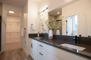 1036 W McKenzie Hwy, Sisters, OR 97759 - Photo 20