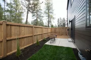 1036 W McKenzie Hwy, Sisters, OR 97759 - Photo 4