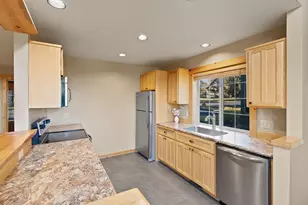 1640 Cinnamon Teal Dr, Redmond, OR 97756 - Photo 16