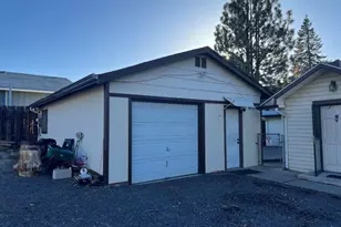 522 Van Ness Ave, Klamath Falls, OR 97601 - Photo 6