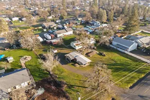 [Address not provided], Central Point, OR 97502 - Photo 2