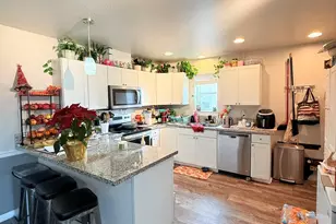 7821 Jacqueline Way, White City, OR 97503 - Photo 6