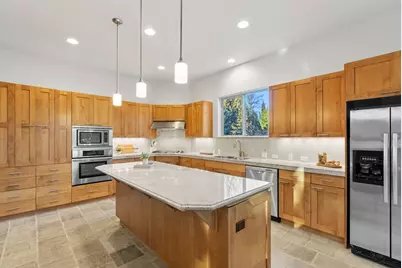 762 Crystal Falls Court, Redmond, OR 97756 - Photo 8