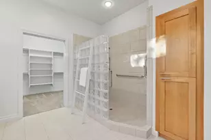 762 Crystal Falls Ct, Redmond, OR 97756 - Photo 16