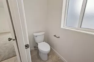 1865 NE 6th St, Redmond, OR 97756 - Photo 18