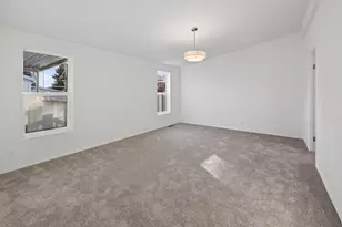 1865 NE 6th St, Redmond, OR 97756 - Photo 18