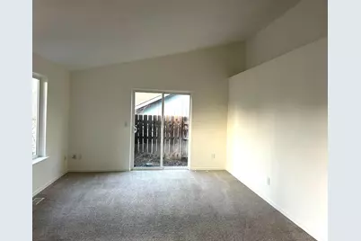 857 SE Maliah Avenue, Madras, OR 97741 - Photo 2